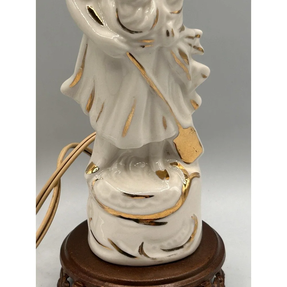 Vintage Colonial Woman Gold Trim Porcelain Table Lamp